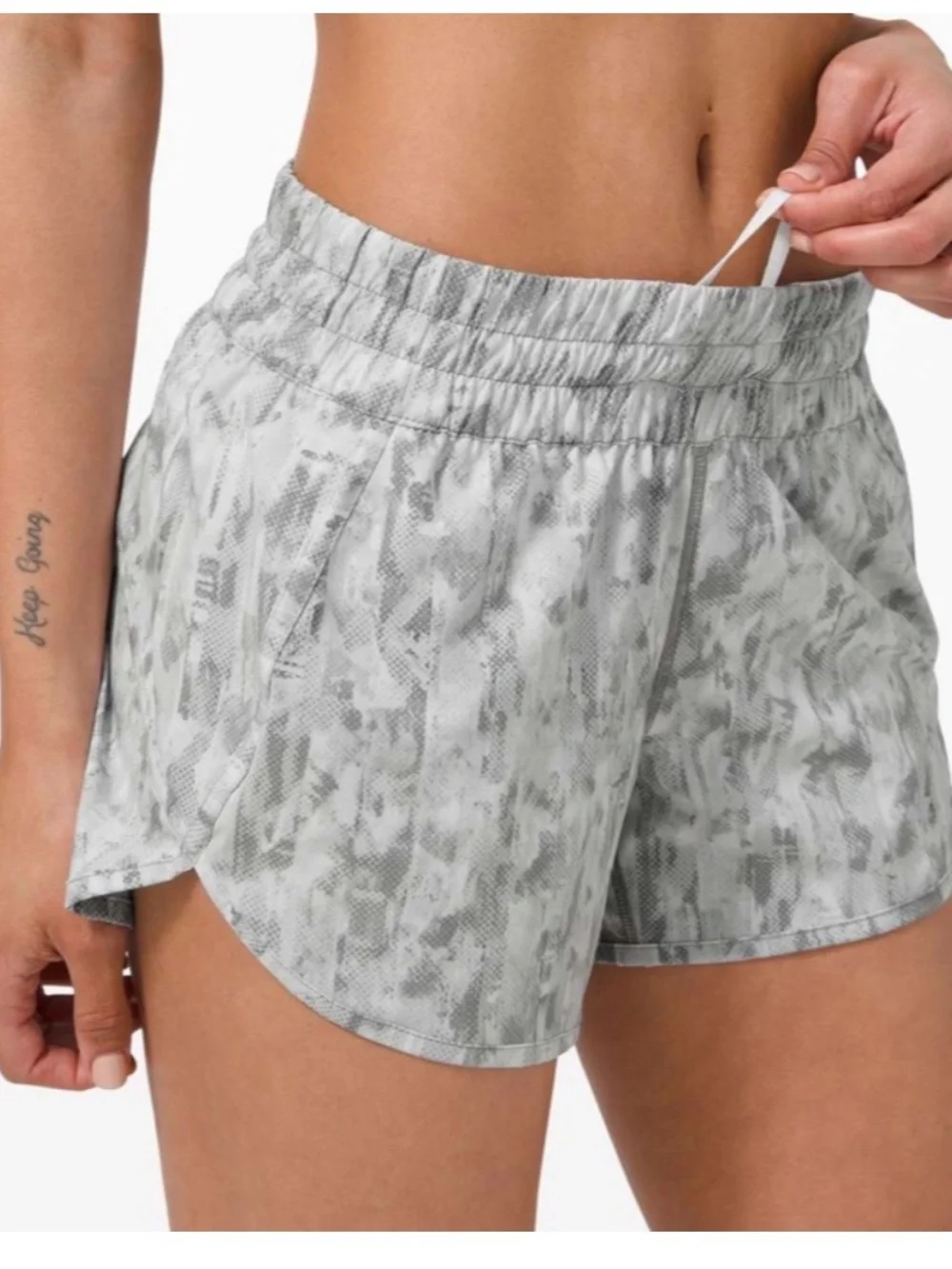 Lululemon Tracker Short V 4